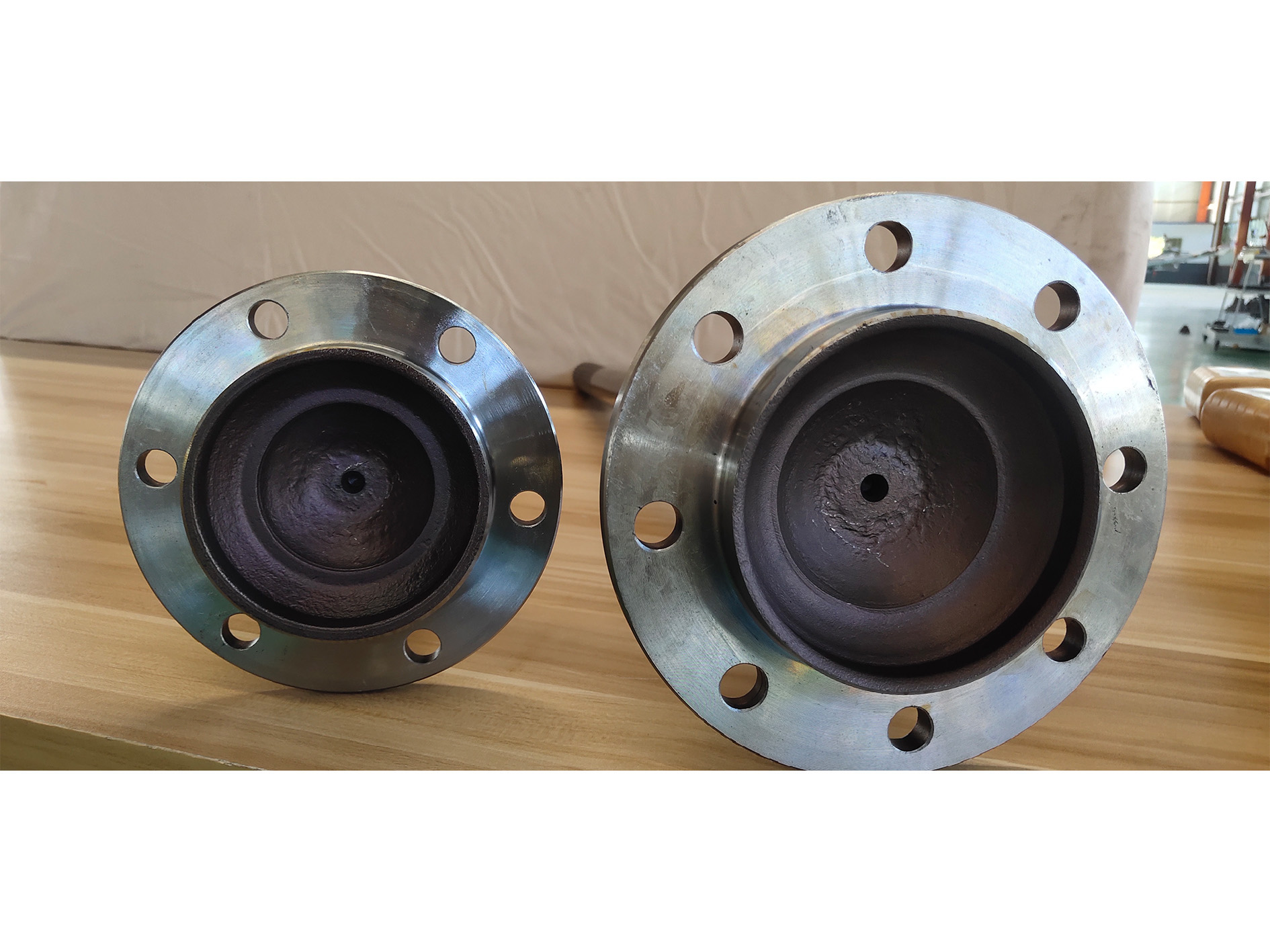 半浮式半轴 (带差速锁)